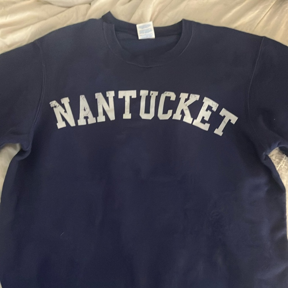 Women’s sweatshirt